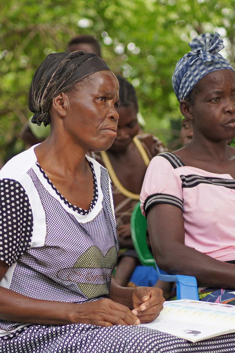 Literacy classes and workshops on land rights enable women and men to better interact with authorities and to claim their rights.