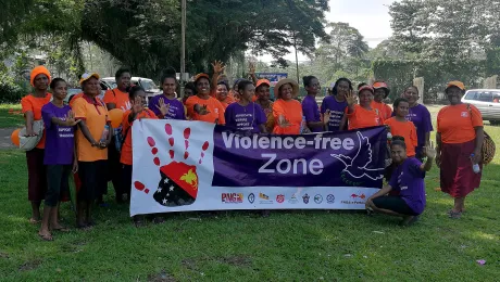 Members of the Evangelical Lutheran Church in Papua New Guinea take part in activities for the 2019 campaign against Gender-Based Violence. Photo: ELCPNG/Asenath TUBIANÂ 