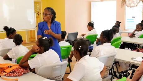 Womenâs centre in Kingston, Jamaica, offering education to young mothers so they can continue their education after giving birth. Photo: WCC/Peter Williams