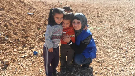 Wejdan Jarrah with children at Zaâatri refugee camp. Photo: LWF Jordan