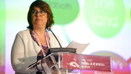 Rev Dr Elaine Neuenfeldt holding a bible study at the CEC General Assembly. Photo: Mladen Trkulja/CEC