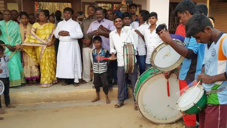 Members of Christ Lutheran Church worship to the sound of drums outside a church. Photo: LWF/Philip Lok