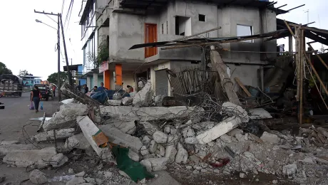 On April 16, an earthquake registering 7.8 magnitude struck off Ecuadorâs central coast, causing widespread damage. Photo: Agencia de Noticias ANDES (CC-BY-SA)