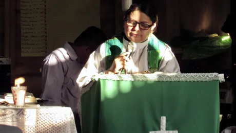 Rev. Karen Castillo talks about gender justice and Casa Milagro a boarding school for girls on the campus of the ILAG in Guatemala City. Photo: ILAG 