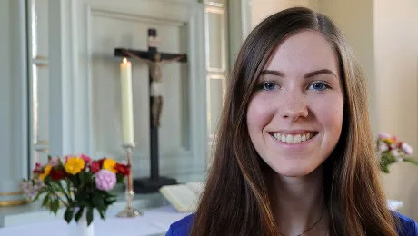 Eva Steinbach (18) is the youngest lay preacher in the Evangelical Lutheran Church of Hanover. Photo: epd-bild/JÃ¶rg Nielsen