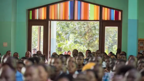 27 March 2022, Moshi, Tanzania. Several hundred congregants in the Moshi Lutheran Cathedral, in the Evangelical Lutheran Church in Tanzaniaâs northern diocese. Photo: LWF/Albin Hillert