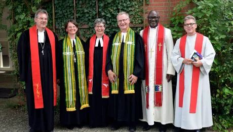 During his visit to âMission EineWeltâ in Neuendettelsau, Germany, LWF President Panti Filibus Musa (2nd from right) also participated in the church service together with the center's directors (from left) Hanns und Gabriele Hoerschelmann during which Ulrike und Reinhard Hansen (Head: Mission and Intercultural Studies, Head: Africa Desk) concluded their duties with the center. Claus Heim (Regional Secretary for Tanzania and Kenya) also participated in the service. Photo: Mission EineWe