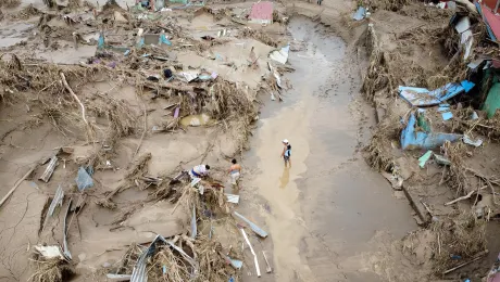 In Honduras, ChamelecÃ³n, San Pedro Sula, the hurricanes Eta and Iota recently caused destruction to housing and infrastructure which will take years to recover - one example for the disastrous effects of climate change on vulnerable communities. Photo: Sean Hawkey / Life on Earth 