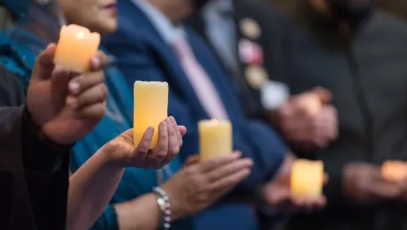 Representatives from more than ten different religions gather at an interfaith service in Garnethill Synagogue, Glasgow, on the opening day of a United Nations climate change conference. Photo: LWF/Albin Hillert