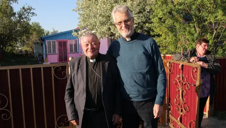 LWF General Secretary Martin Junge visiting the congregation of Kamyschenka led by Pastor Rubin Sternberg (left). All photos: LWF/A. WeyermÃ¼ller