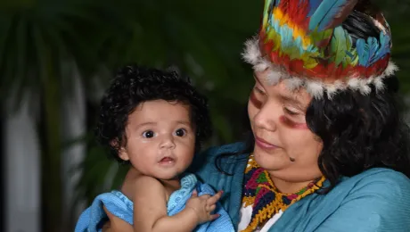 This yearâs LWF Christmas card features an indigenous mother and child from Guyana. Photo: Cleveland Bradford/Eclipse Digitalphoto Studio