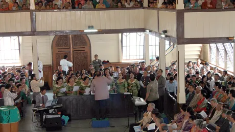 Worship in an Indonesian Lutheran congregation. Photo: HKBP/Fernando Sihotang