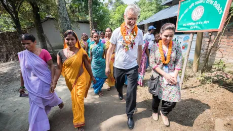 Lutheran World Federation General Secretary Rev. Dr Martin Junge visits a community inhabited by Santal and Dalit (Musahar) people in Nepal. The community is supported by the Nepal Evangelical Lutheran Church and LWF World Service. Photo: LWF/Albin Hillert