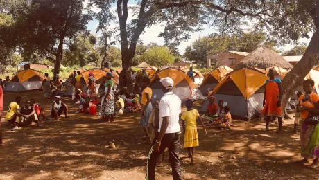 In Manica province, most of the people displaced by cyclone Idai are staying in holding centers, hoping to return to their homes once flood waters recede. Photo: LWF/Philip Wijmans