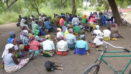  Community consultation in Mozambique prior to UN human rights investigations. Photo: LWF/ S. Oftadeh