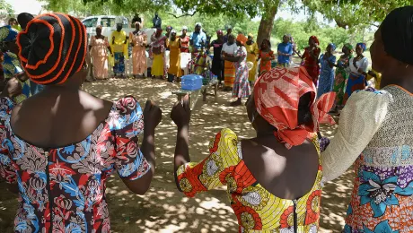 Members of the Waka Community dancing. Photos: ELCH