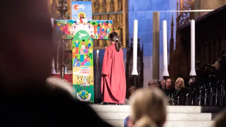 Participants prepare for the 31 October 2016 prayer service in Lund Cathedral, Sweden. The Salvadoran cross used for the event depicts the Triune Godâs creative, reconciling and sanctifying work. Photo: LWF/Albin Hillert