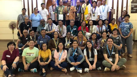 Workshop participants with local church staff in the Immanuel Lutheran Church in Malabon, Manila. All photos: LWF/Marina DÃ¶lker