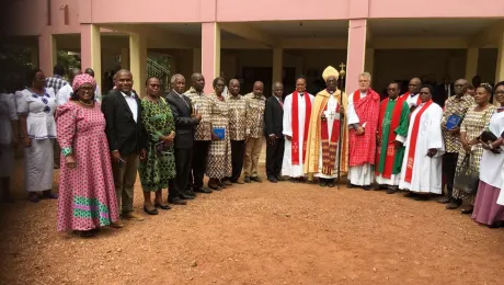 In February 2019, LWF General Secretary Rev. Dr Martin Junge paid a pastoral visit to the ELCT, hosted by Presiding Bishop Dr Fredrick Shoo. The LWF delegation and other ELCT leaders worshipped at the Gezaulole parish in the Northern Diocese. Photo: ELCT