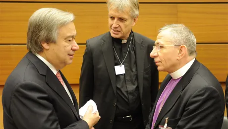 LWF President Bishop Younan and General Secretary Junge expressed deep appreciation for the previous leadership of Antonio Guterres, left, as High Commissioner for Refugees. Photo: LWF