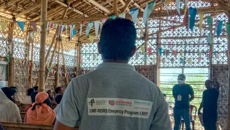 Before starting any new activities for Rohingya refugees, RDRS Bangladesh staff carry out a comprehensive needs assessment with the local community to make sure that vulnerable people can access the support and services they need. All photos: RDRS Bangladesh/B. Wadud