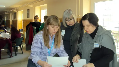 Polish delegates sharing women's stories from their church. Photo: LWF/C. Rendon