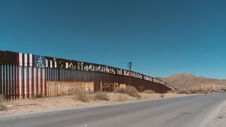 The border between Mexico and the USA near Ciudad Juárez, Chihuahua, Mexico. Photo: Alejandro Cartagena, Unsplash