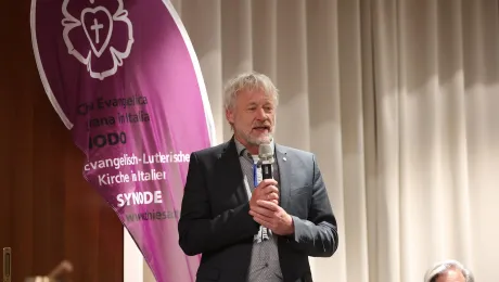 Dean Carsten Gerdes speaks during the CELI Synod in Rome. Photo: CELI