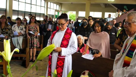 La iglesia de fiesta con la ordenación de la quinta mujer al pastorado de la Iglesia Luterana Mexicana. Foto: SEMLA