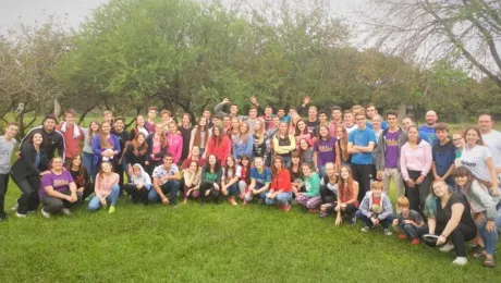 Participantes del campamento de jóvenes del Distrito Entre Ríos de la IERP en el que trabajaron sobre el cuidado de la creación con diferentes dinámicas y talleres.