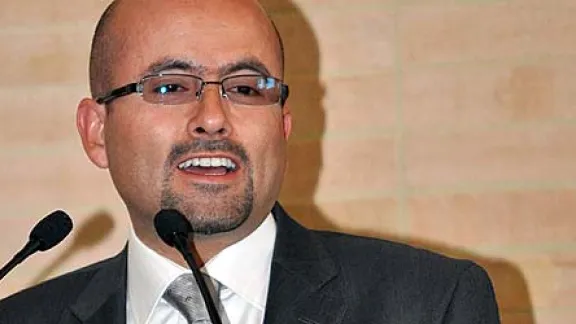 Mennonite World Conference General Secretary CÃ©sar Garcia greets the LWF Council participants. Â© LWF/Edwin Mendivelso