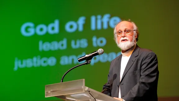 Opening of the Assembly by Rev. Dr Walter Altmann, WCC moderator. Photo: Peter Williams/WCC