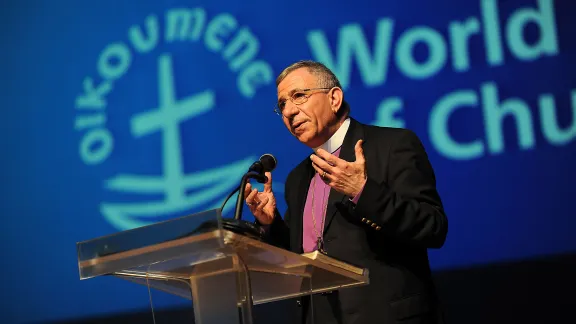 LWF President Younan greets the WCC Assembly. Photo: Peter Williams/WCC