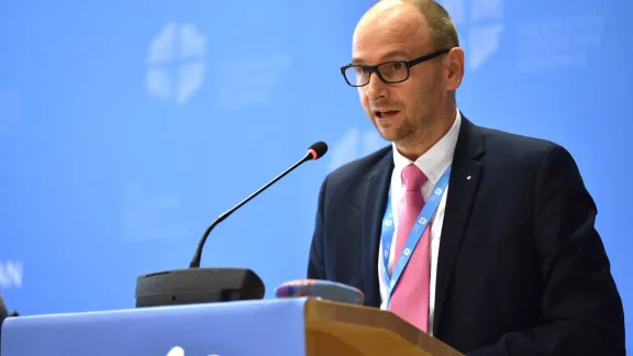 Report of the LWF finance committee chairperson Oberkirchenrat Olaf Johannes Mirgeler at the Council 2018 in Geneva. Photo: LWF/Albin Hillert