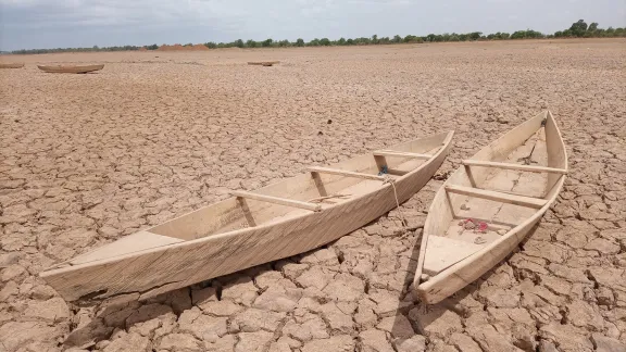 A dry lake not far from Ouagadougou in Burkina Faso. Photo: YODA Adaman, UnsplashÂ 