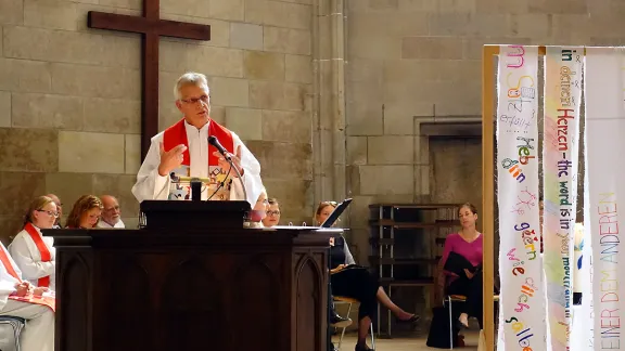 LWF General Secretary Rev. Dr Martin delivers the sermon at the eucharistic service for the 500th anniversary of the Reformation and 50 years of the Federation of Lutheran Churches in Switzerland and the Principality of Liechtenstein. Photo: LWF/A. Danielsson