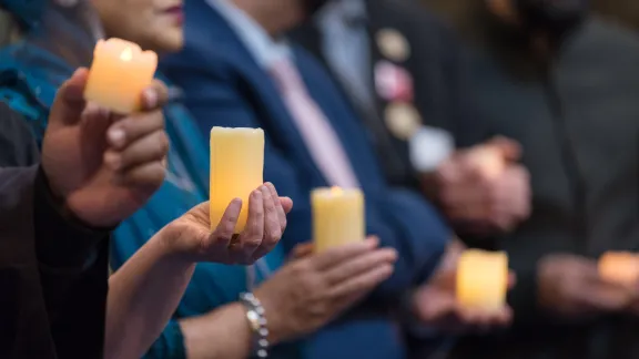 Representatives from more than ten different religions gather at an interfaith service in Garnethill Synagogue, Glasgow, on the opening day of a United Nations climate change conference. Photo: LWF/Albin Hillert