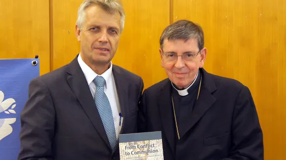 LWF General Secretary Junge and PCPCU President Koch. Photo: LWF/S. Gallay 