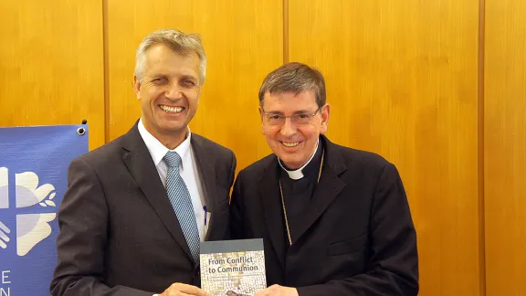 Pfr. Martin Junge (li.) und Kardinal Koch. Foto: LWB/S. Gallay