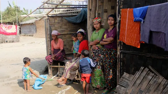 Displaced Rohingya living in Ohn Taw Gyi (South) camp, Rakhine/ Myanmar. Photos: LWF/ I. Htun