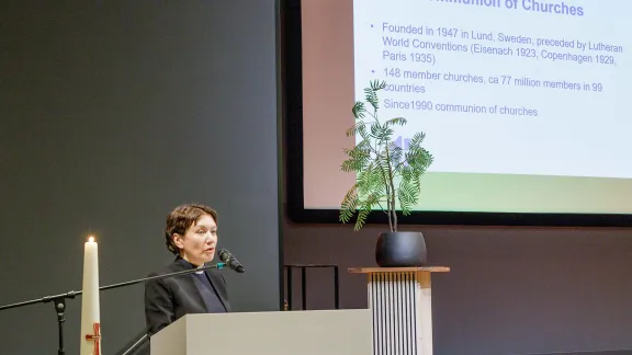 LWB-Generalsekretärin Anne Burghardt sprach am 21. April vor der Synode der Protestantischen Kirche in den Niederlanden. Foto: Jan van de Lagemaat