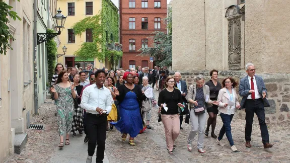 International guests move from the Town Church to the premises of the LWF Center Wittenberg and the ELCA Wittenberg Center during the joint anniversary celebrations. Photo: GNC/LWF Florian HÃ¼bner