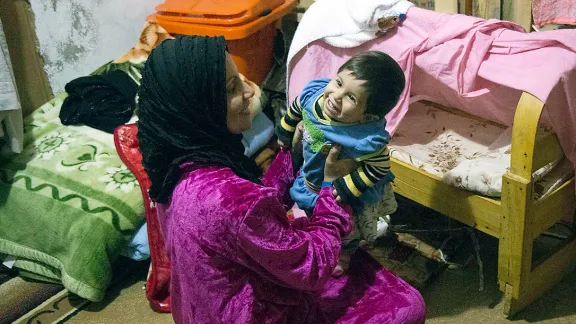 This Christmas, LWF President Bishop Younan draws attention to the plight of millions of refugees across the world, who like baby Amera and her mother in northern Iraq, are seeking refuge from persecution. Photo: LWF/Seivan Salim