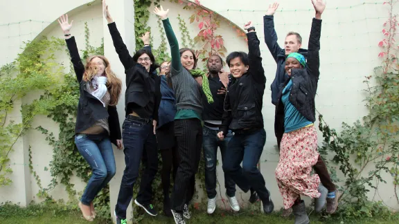  Young adults get the church moving: the Steering Group of the Youth Programme âYoung Reformers Networkâ during their first meeting in Wittenberg on 1 October 2013. Photo: LWF/GNC/F. HÃ¼bner