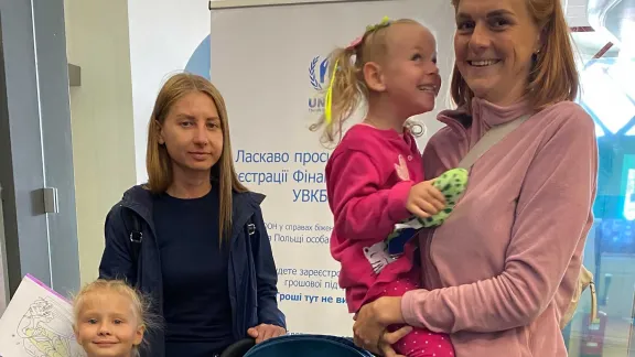 Hanna und Olga mit ihren Kindern, im LWB-Zentrum in Danzig. Foto: B. Pachuta, LWB