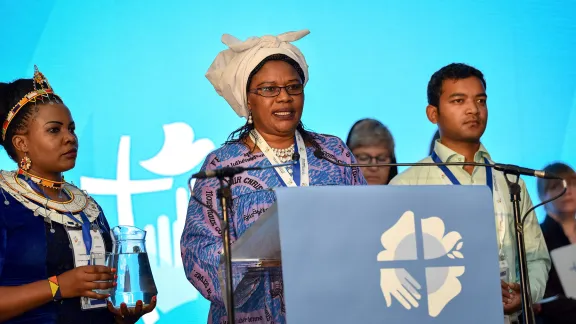 Presenting the Message of the Women’s Pre-Assembly in Windhoek, Namibia. Photo: LWF/Albin Hillert