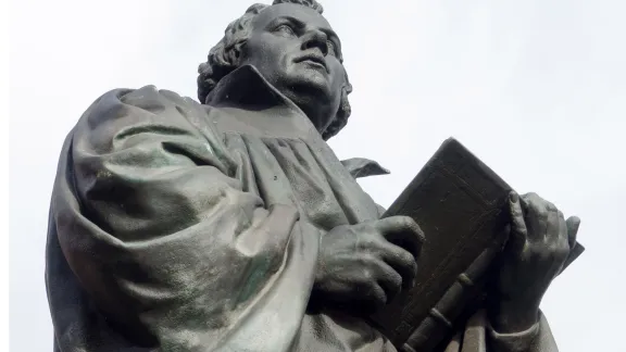 Luther-Denkmal auf dem Marktplatz in Wittenberg