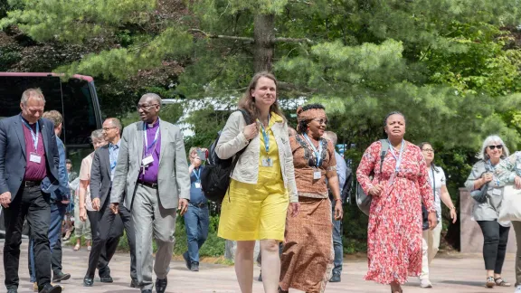 Council members make their way to the new LWF Communion Office in Geneva. Photo: LWF/A. Hillert