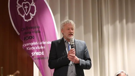 Dean Carsten Gerdes speaks during the CELI Synod in Rome. Photo: CELI