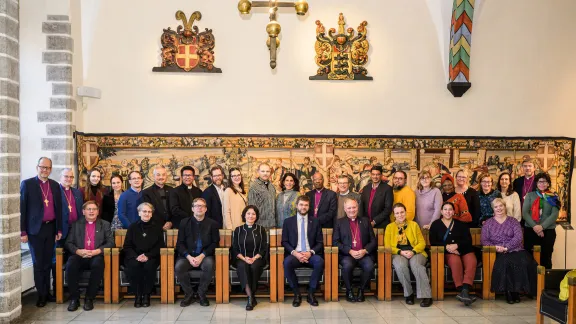 Das Exekutivkomitee zu Besuch beim Bürgermeister von Tallinn. Generalsekretärin Burghardt erklärte, dass Tallinn „den Sinn für Innovation und Gerechtigkeit, der auch schon wehte, als sich die Stadt vor 500 Jahren der Reformation anschloss, auch heute weiterhin praktisch vorlebt“. Foto: Ellen Rudi 